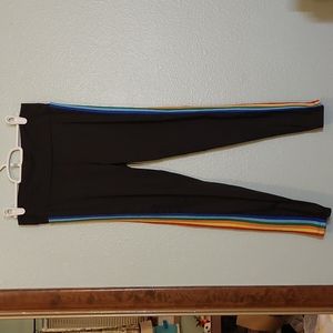 💜 Series 8 Fitness Rainbow Stripe Leggings